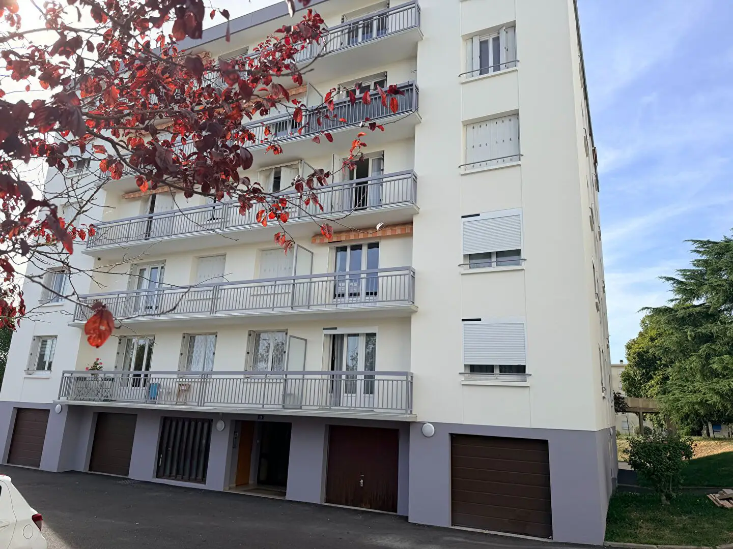 Apartment for sale in Nevers — 2 bedrooms, 71 m²