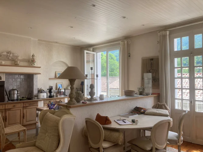 Upper Valley, 3-Bedroom House, Large Living Room, Terrace, Veranda photo 5