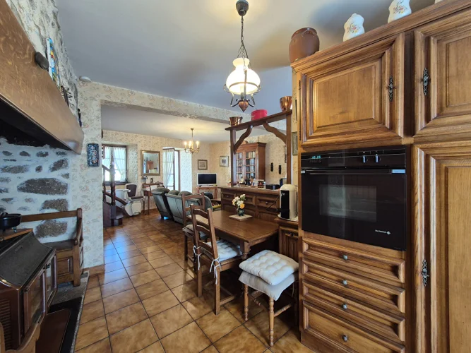 Correze. St Augustin. Stone House with 4 Bedrooms, Garage and Rear Garden. photo 4