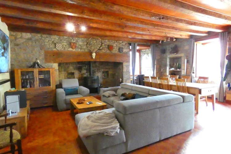 Renovated Stone House photo 4
