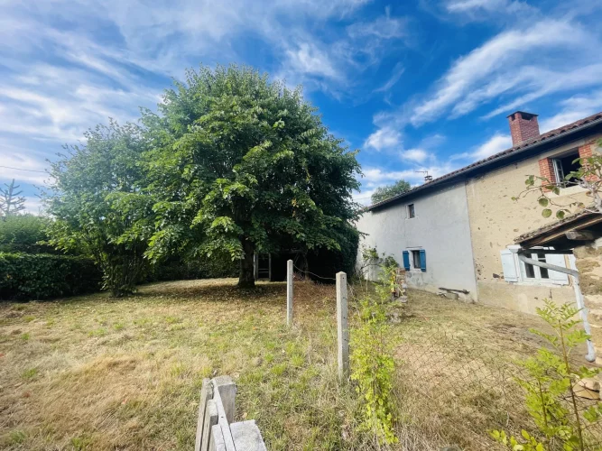 Stone House to Renovate with Garden and Outbuilding – just 5 Minutes from Chabanais