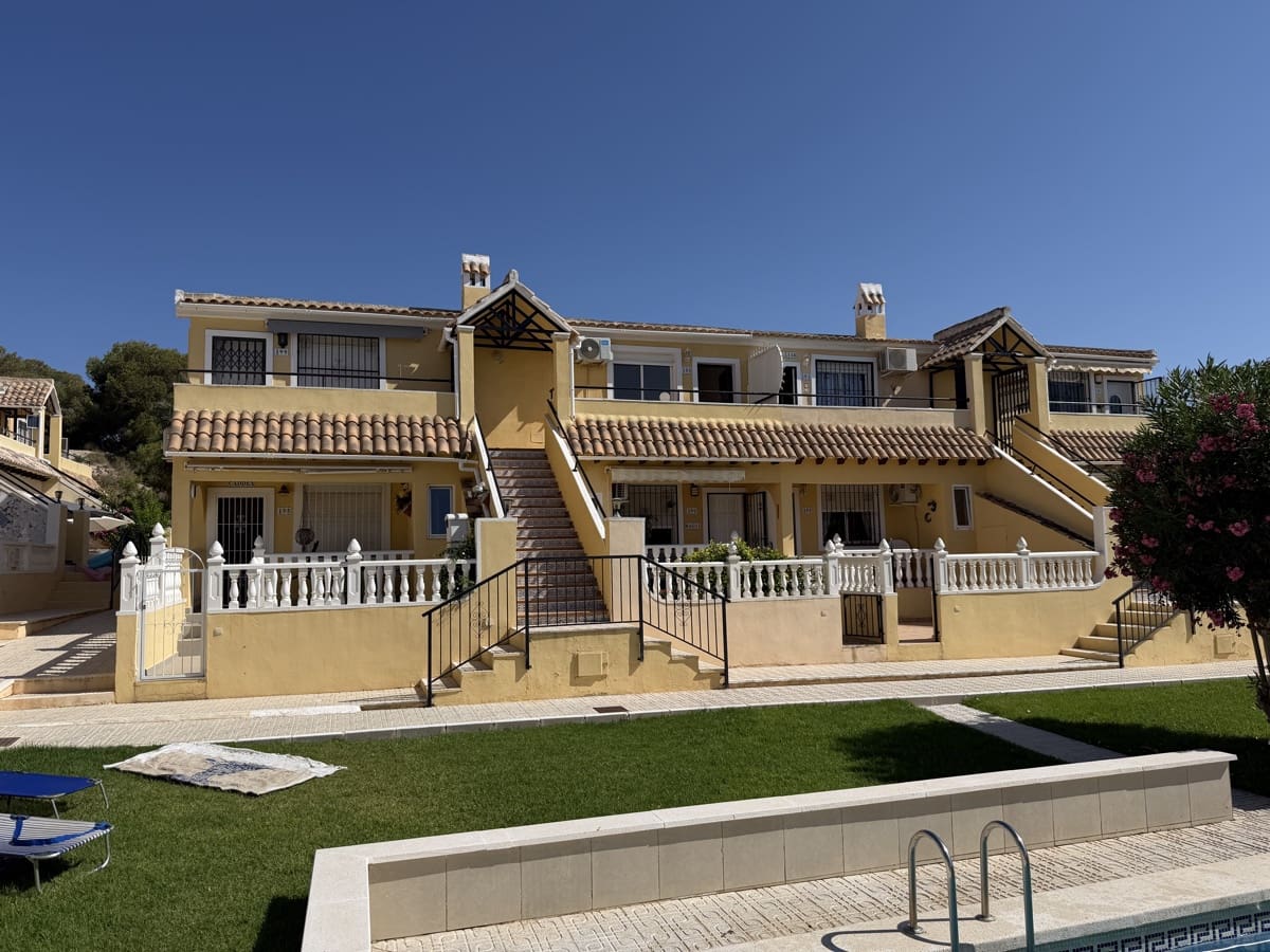 Penthouse for sale in Villamartin, Orihuela, Alicante photo 3