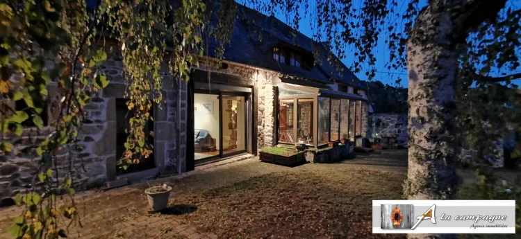 Beautiful Stone, Semi-Detached Country Home, just Bring your … photo 4