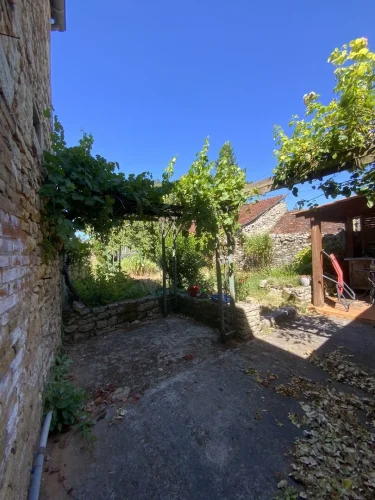 For Sale Gramat Downtown Walking Distance – Charming Renovated House with Garden, 3 Bedrooms, Garage and Outbuilding. photo 2
