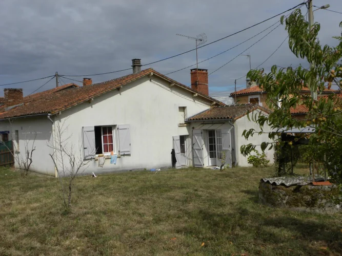 Charming Two-Bedroom House Located in a Hamlet photo 5