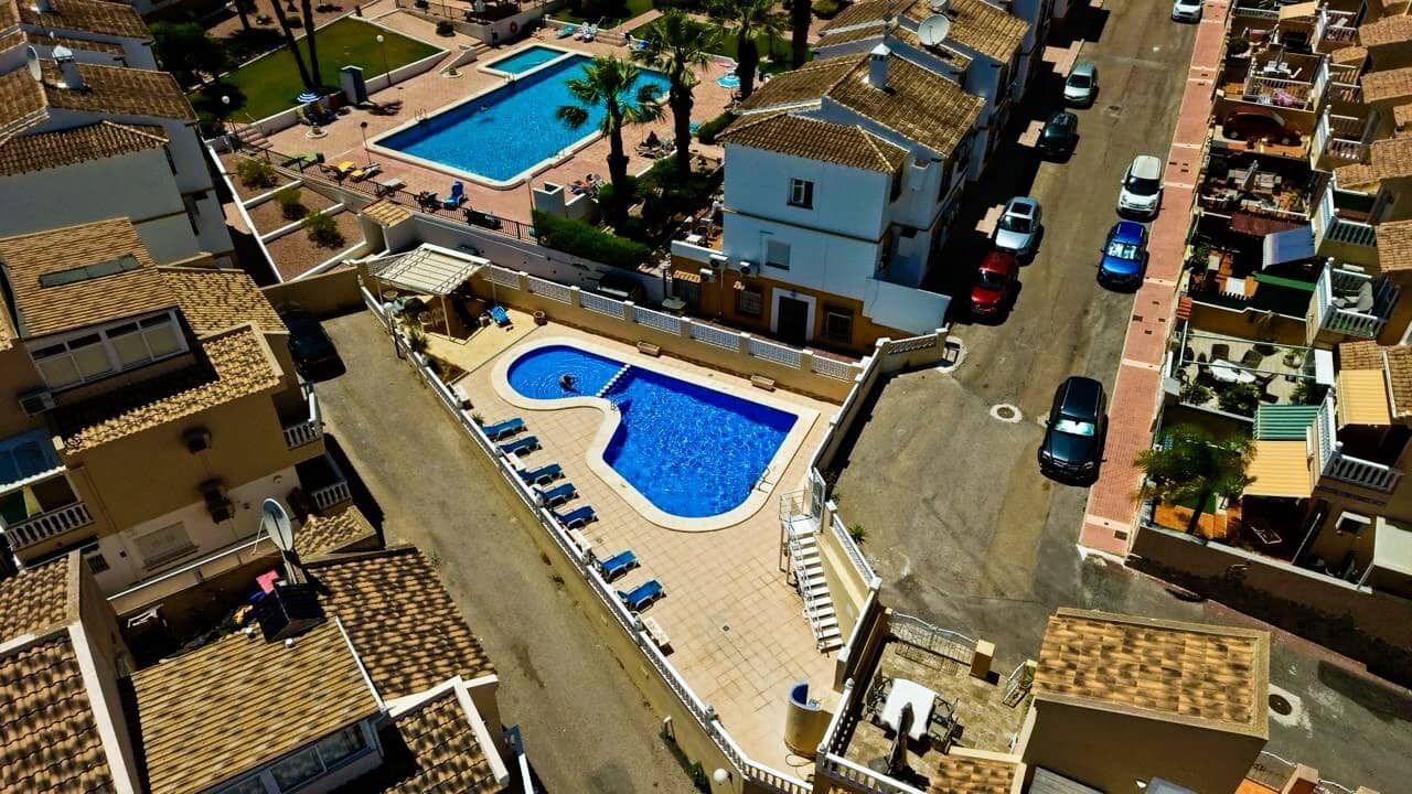 Villa for sale in Blue Lagoon, Alicante photo 2