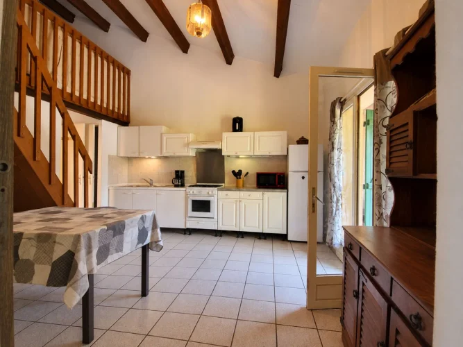 House with Pool 300m from the Beach photo 3