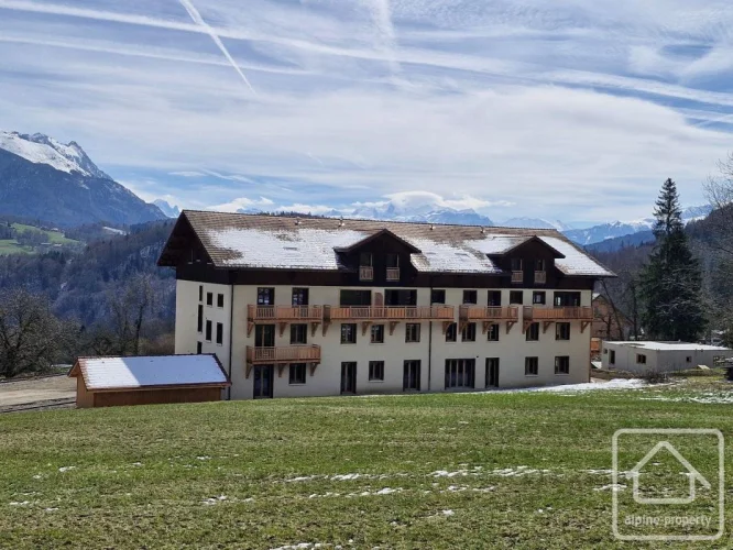 A 3-Bed Duplex Apartment in Shell Condition (102.50 m²), Offering a Blank Canvas for Complete Fit-Ou