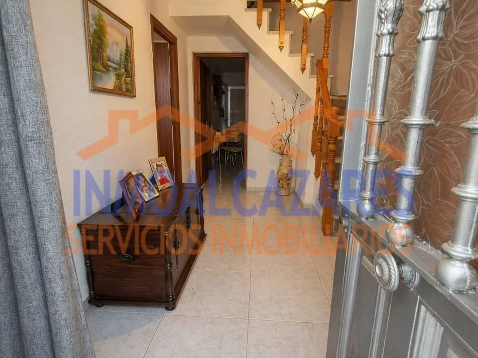 INMOALCAZARES photo 2