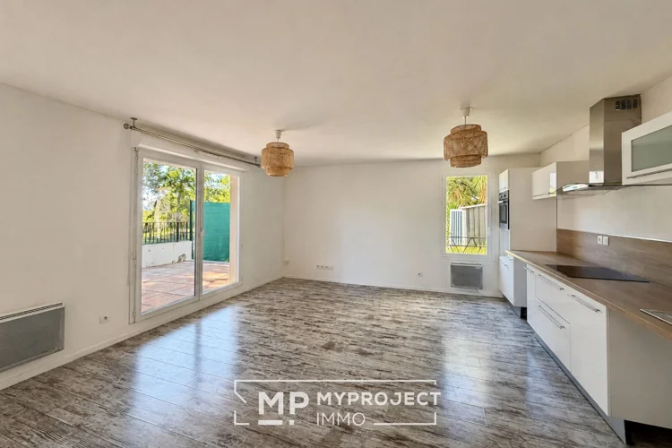 3-Room Apartment 59 m² with Terrace, Garden and Parking
