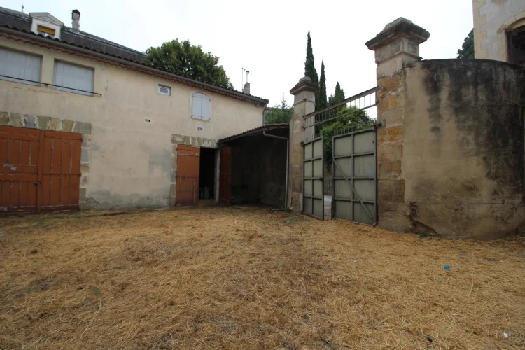 Limoux Town Center - 4-Bedroom House with Double Garage and