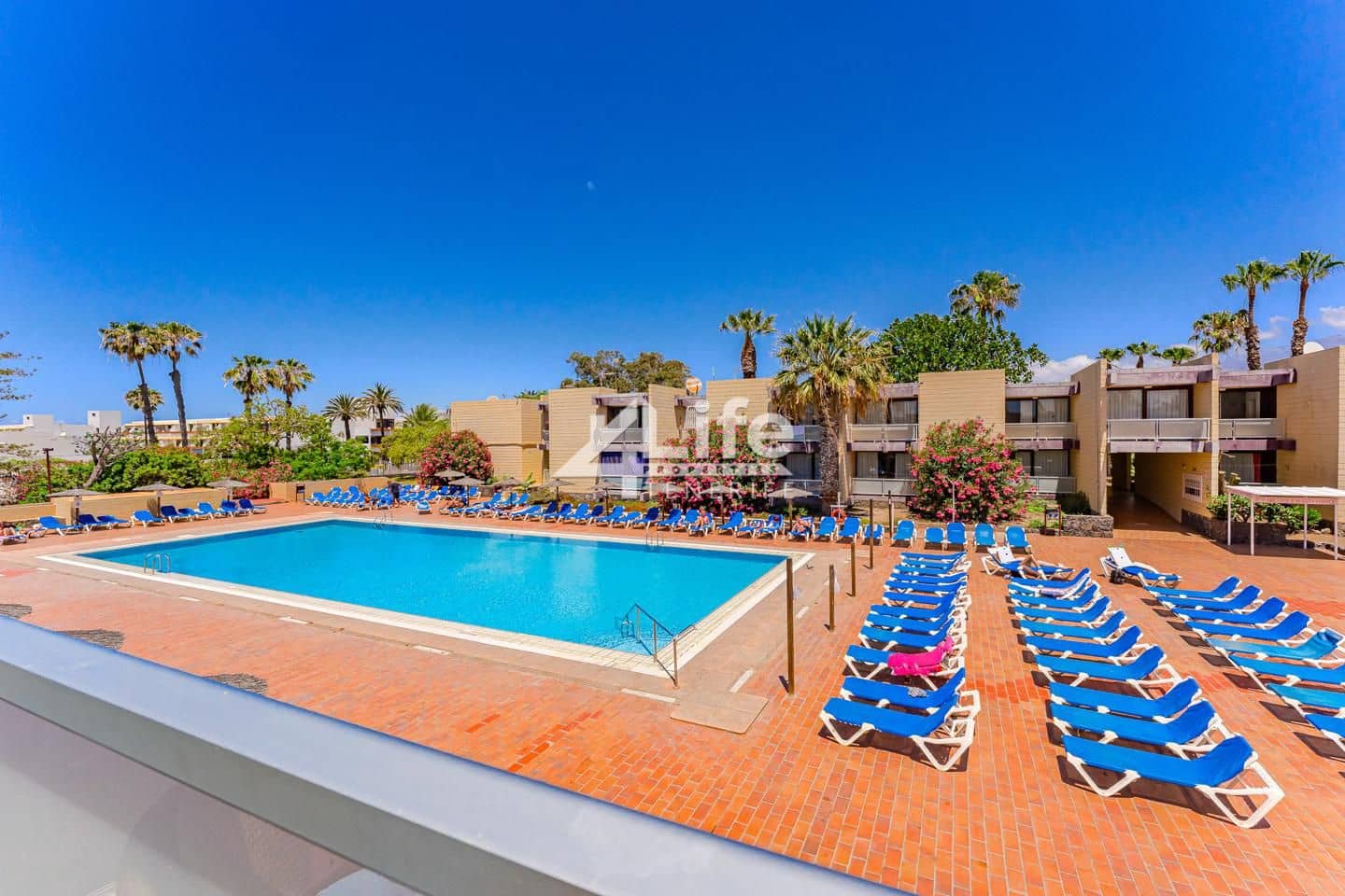 Flat for sale in Costa del Silencio, Arona, Tenerife photo 2