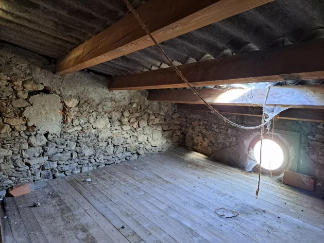 Renovation Project: 14-Room Stone House in Ginoles photo 4
