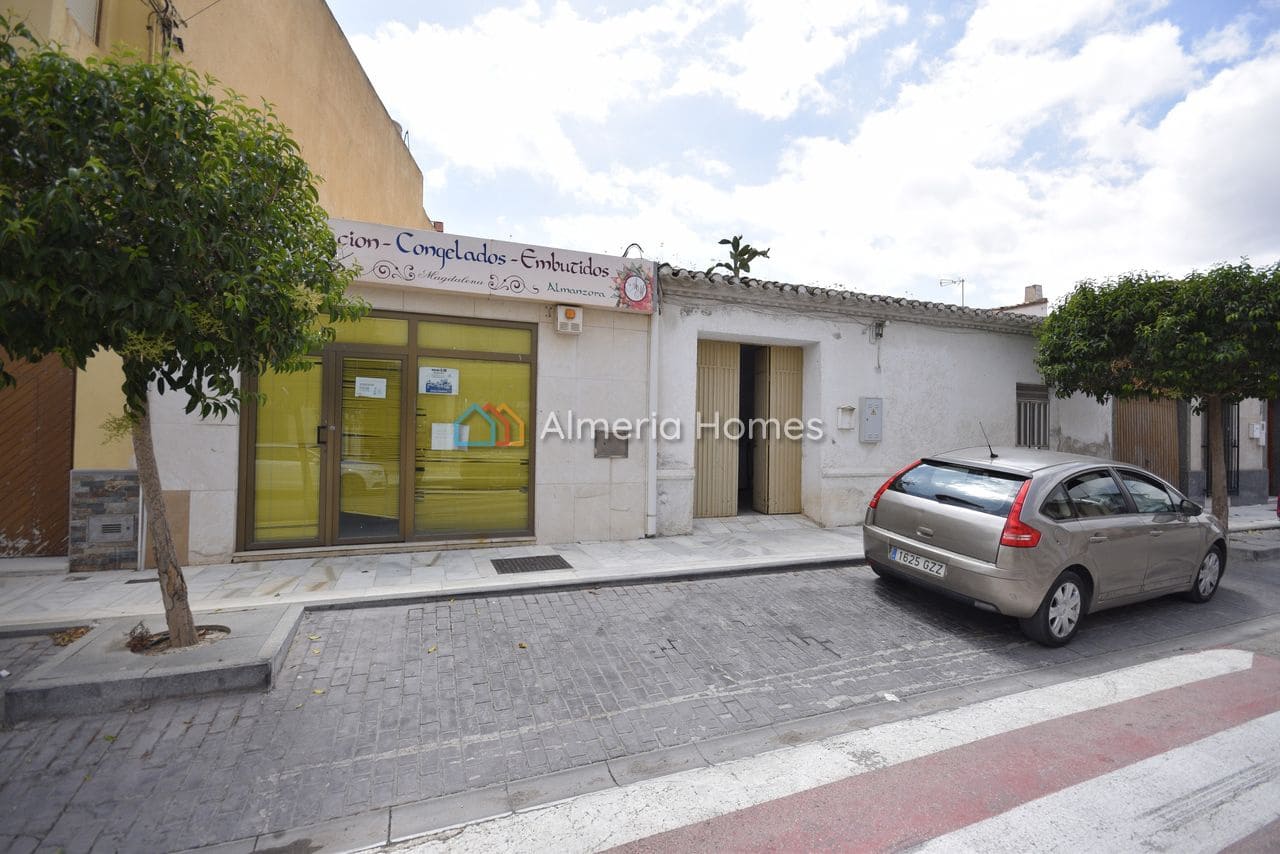 Townhouse for sale in Almanzora, Cantoria, Almería