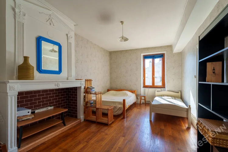 Chagny House with 5 Rooms, 158 m², with 4 Bedrooms. photo 4