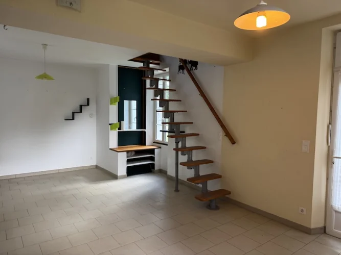 Pretty house with a small price photo 4