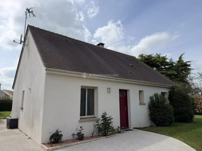 Recently Built Single-Storey House with High-Quality Features.