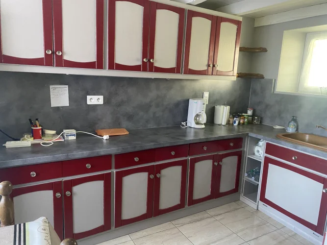 Large House with Part of it Needs Renovation photo 3