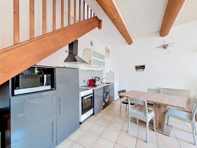 Village House with 3 Rooms - Garage - 50.90 m² photo 2