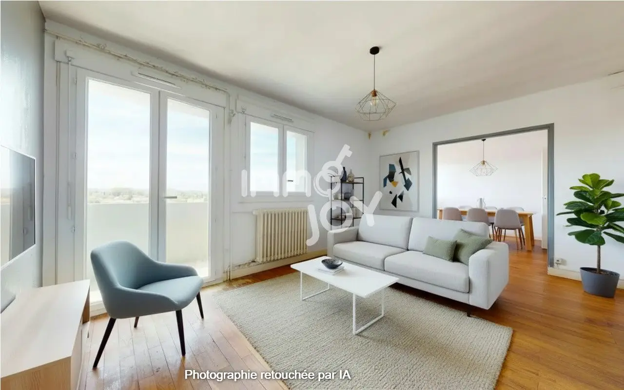 Apartment for sale in Auterive — 2 bedrooms, 72 m²