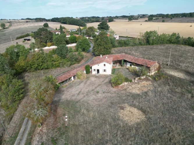 House in the Heart of the Countryside photo 2