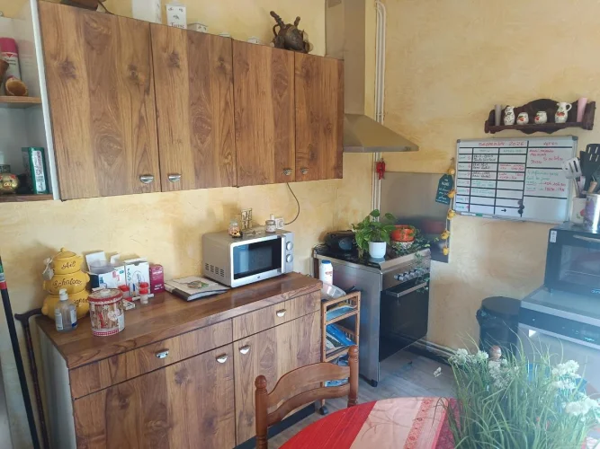 F4 House photo 4