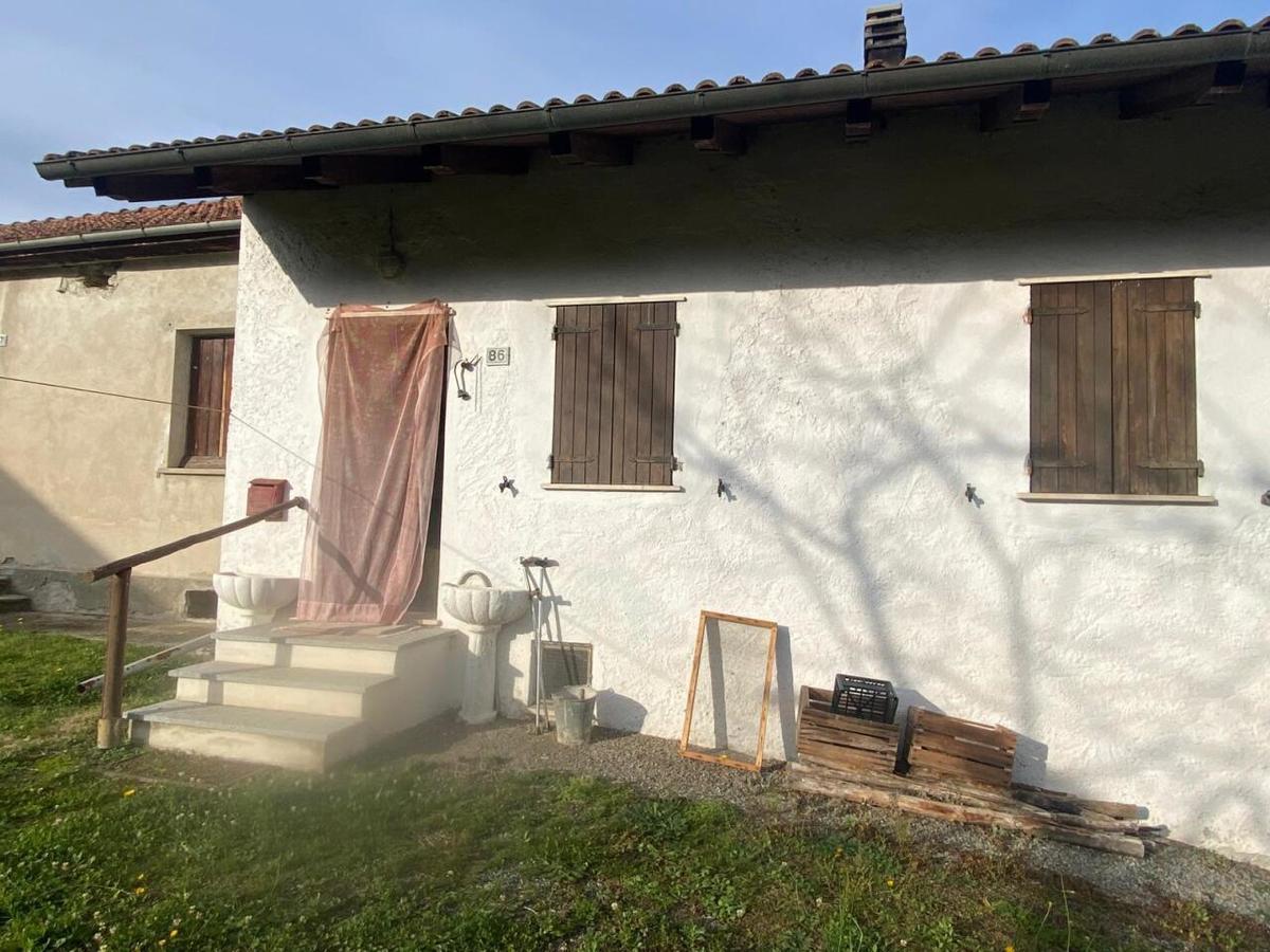 Property in Ponzone photo 2