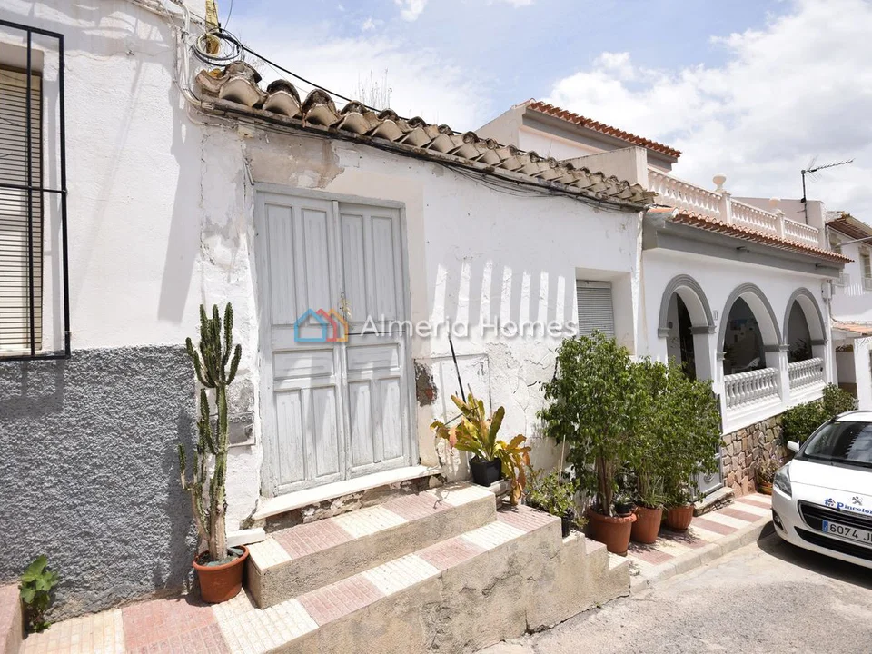 Town house in Cantoria, Almeria province photo 2