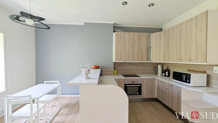 For Sale – Superb Bourgeois Apartment on the Allées Paul-Riquet – Béziers photo 3