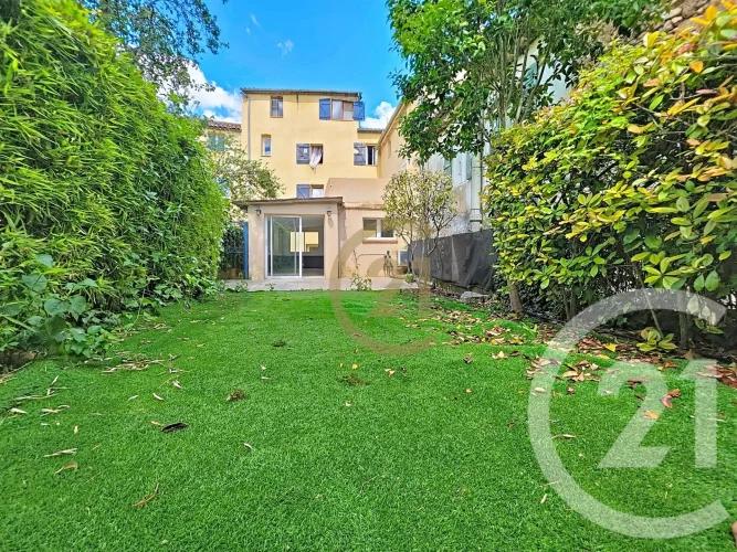 For Sale in Flayosc, Superb 3-Room Ground-Floor Apartment with Private Garden