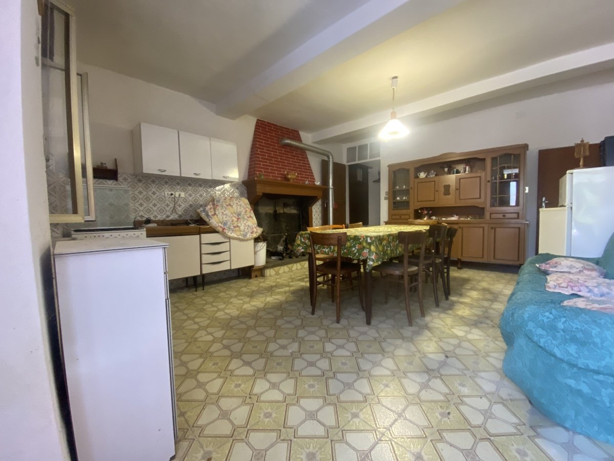 Property in Castel Di Casio photo 4
