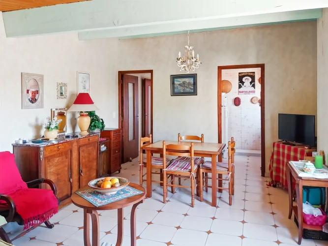 Duplex with Terrace in the Heart of Marseillan photo 4