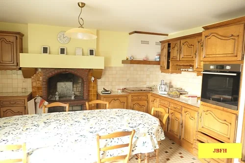 3 Bed Detached House for Sale Near Vengeons photo 3