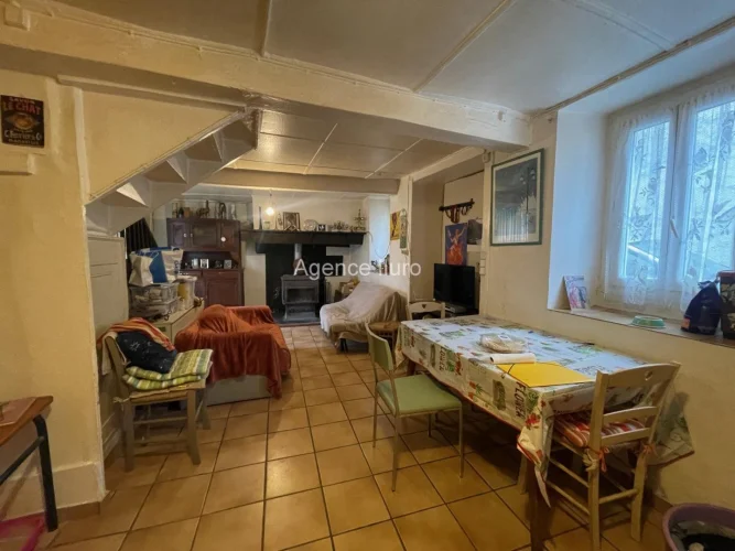 Special Investors - Charming Little Village House with Garden and Outbuilding - Letting 350 € photo 4