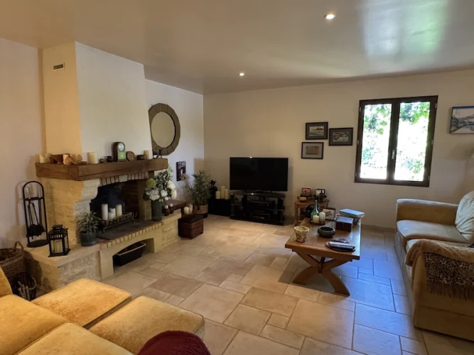 Detached bungalow situated in a quiet location, with countryside views and a swimming pool photo 3
