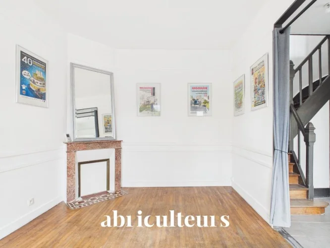 Townhouse with Garage and Courtyard for Sale in Angoulême - Victor-Hugo District (16000) photo 2