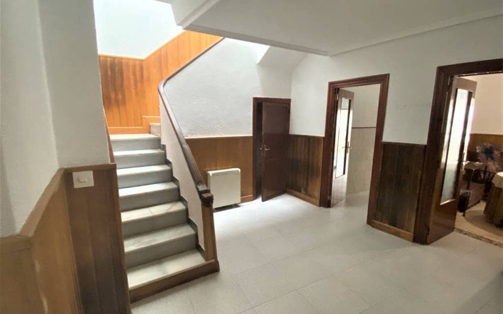 Townhouse for sale in Sax, Alicante photo 3