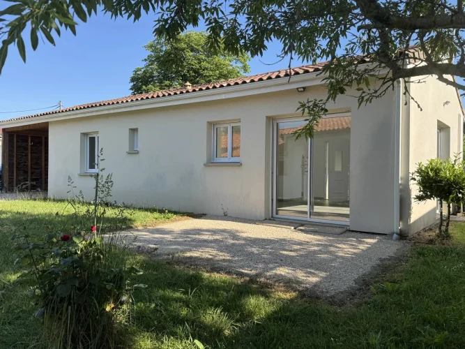 2019 Villa with Garden