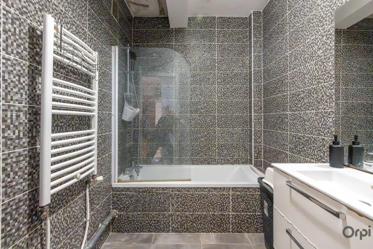 Apartment for sale in Champigny-sur-Marne — 2 bedrooms, 71 m² photo 4