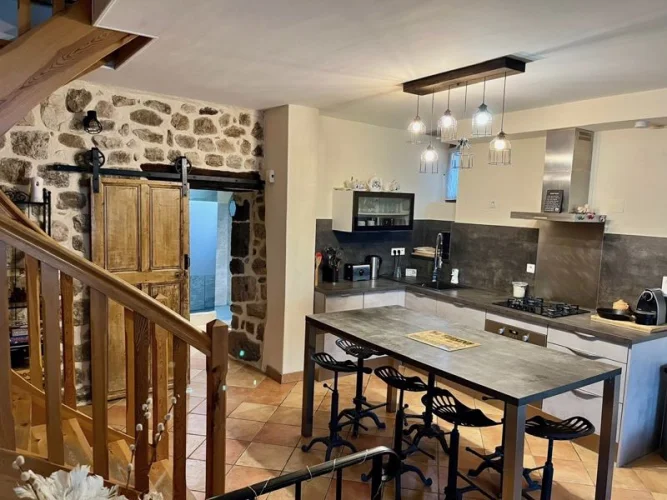 Fully Renovated 4-Bed Village House, Montpezat-Sous-Bauzon, Ardeche photo 3