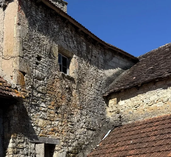 Very Typical Stone Ensemble to Renovate, Charming Northern Lot Medieval Village photo 3