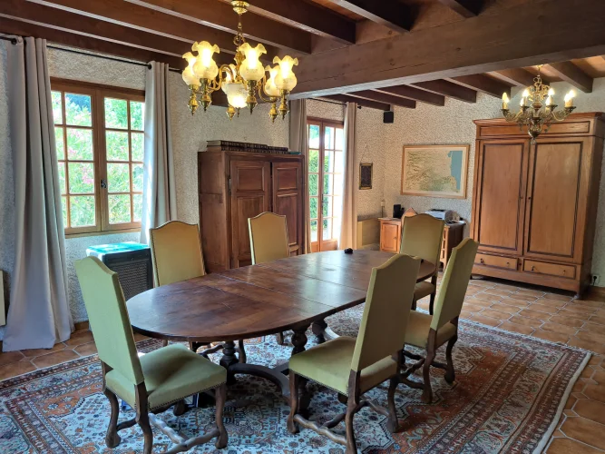 Large Family House with Separate Gîte, Terraces and photo 2