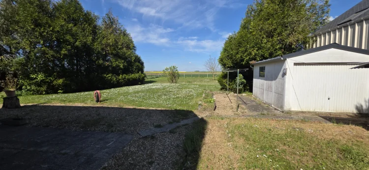 For Sale: House of 115 m² of Living Space in the Town of Beaum photo 5
