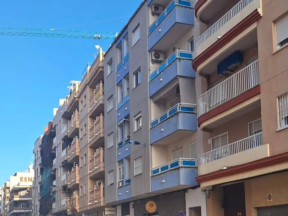 Homes Overseas photo 2
