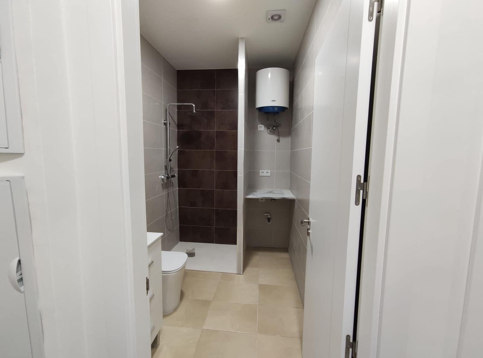 Townhouse for sale in Petrel / Petrer, Alicante photo 2