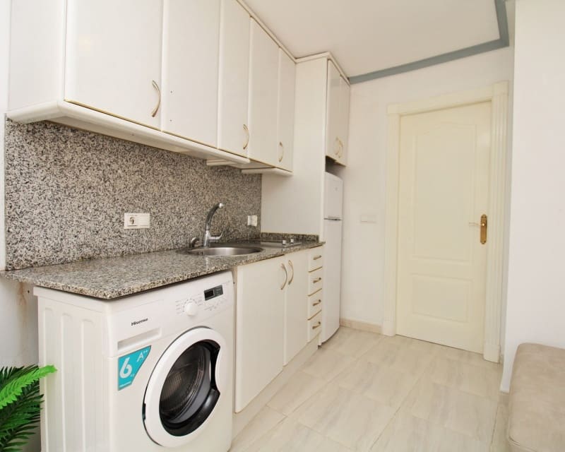Bungalow for sale in Villamartin, Orihuela, Alicante photo 5