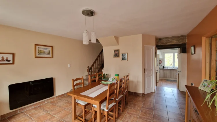 Morbihan Charming 3/ 4 Bed Well-Presented Stone Village House, Garden, Shed; Close to Bakery, Bar and a Beautiful Lak… photo 4