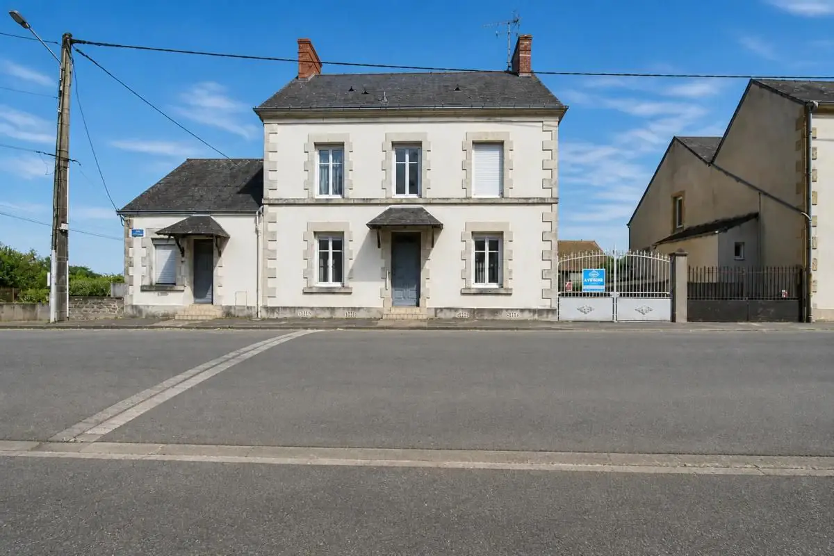House for sale in Châteaumeillant — 5 bedrooms, 185 m² photo 4