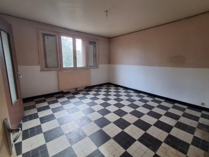3 Bed House for Sale in Châteauneuf-la-Forêt photo 3