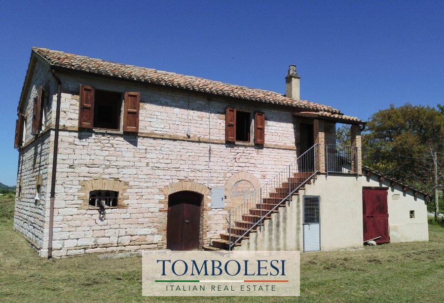 3 bedrooms farmhouse, 180 m² Pergola, Pesaro and Urbino (province)